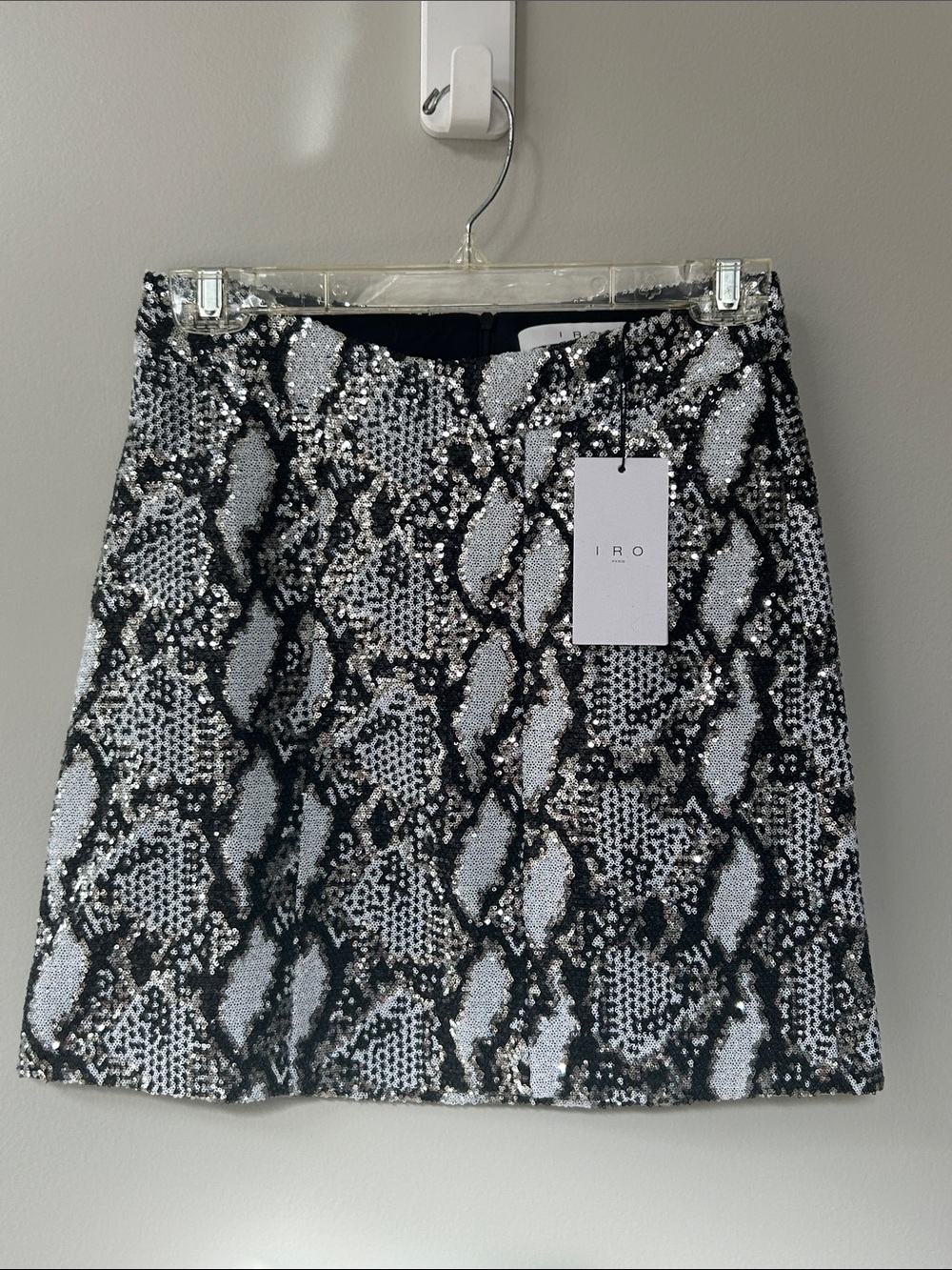NWT IRO Alipa Black & White Sequin Snake-Print Mini Skirt Euro 34 US 2-4